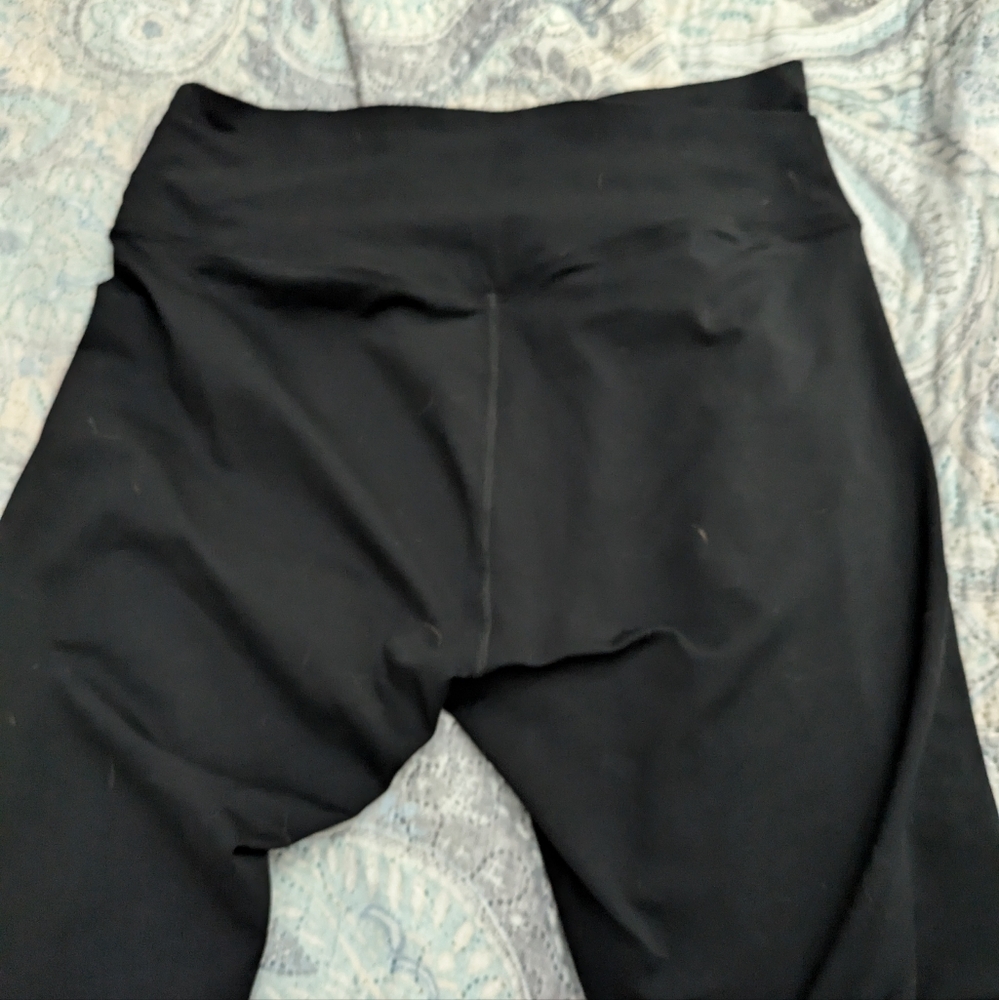 Black criss cross waist leggings